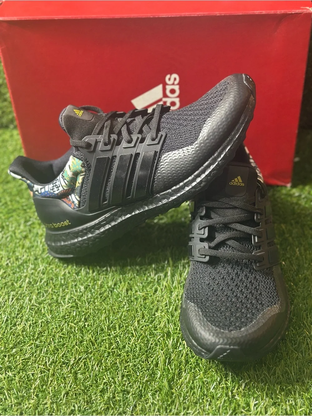 ADIDAS ULTRABOOST DNA , SIZE 7 MENS , COLOR:CORE BLACK/ GOLD METALLIC, NEW